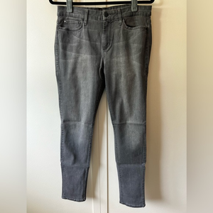 ELSE Women’s Gray Washed Skinny Jeans-Size 30‎